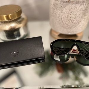 UNISEX Fendi sunglasses